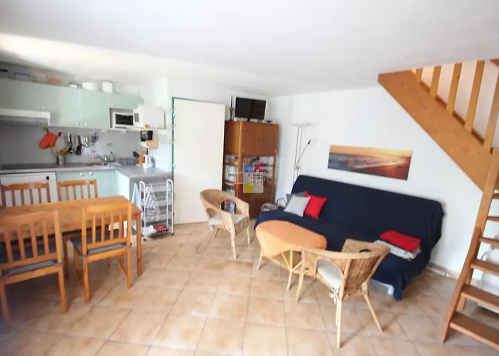 Belle Plein Sud, 4-6 Couchages, En Avec Piscine Commune, Wifi Fibre Optique, 400m De La A Lrond5 Portiragnes