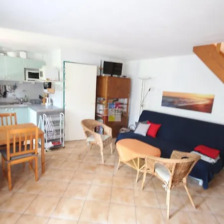 Belle Plein Sud, 4-6 Couchages, En Avec Piscine Commune, Wifi Fibre Optique, 400m De La A Lrond5 Portiragnes
